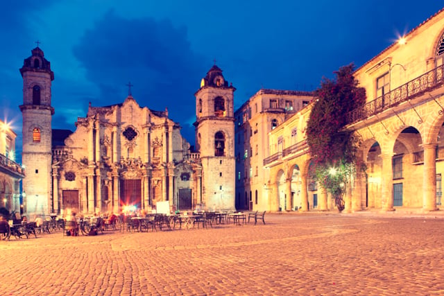 Historic Site Spotlight: Plaza de la Catedral | insightCuba